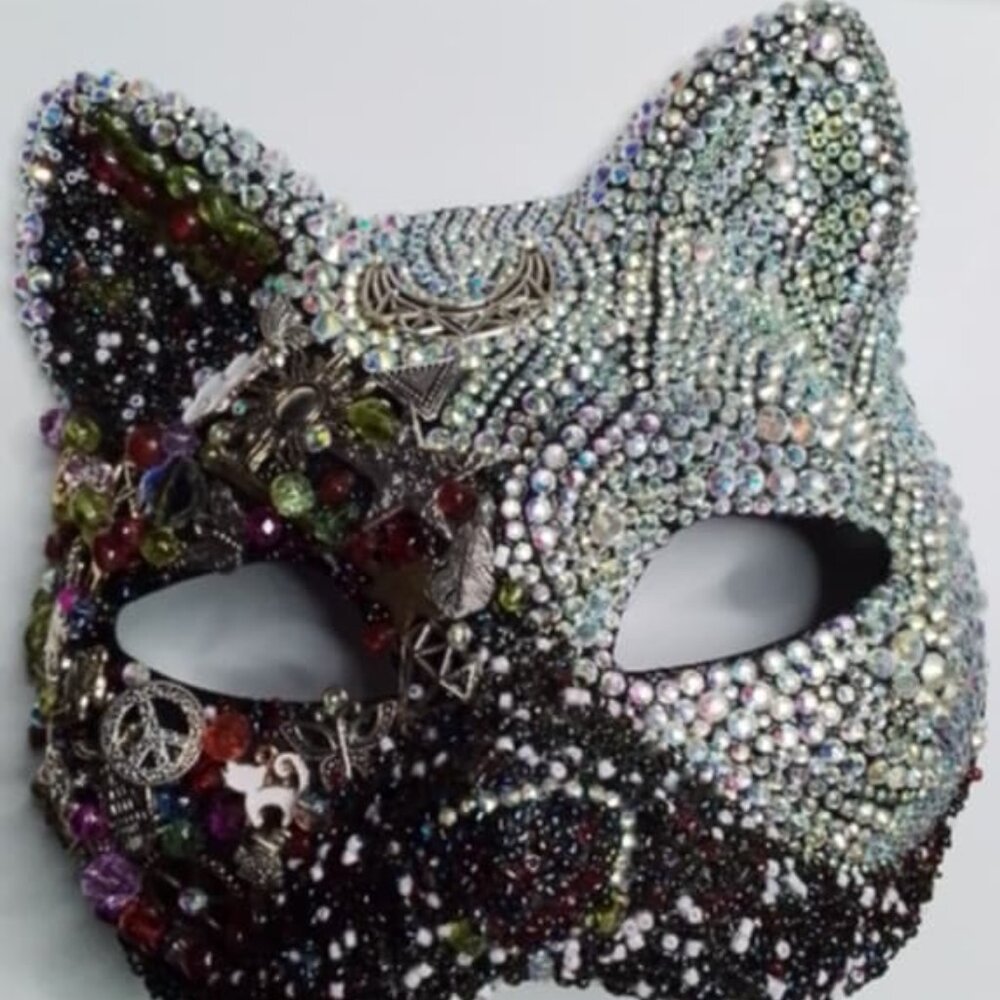 Mixed Media cat mask-decor..